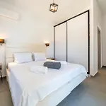 Aphitriti Oxomeria Villa *