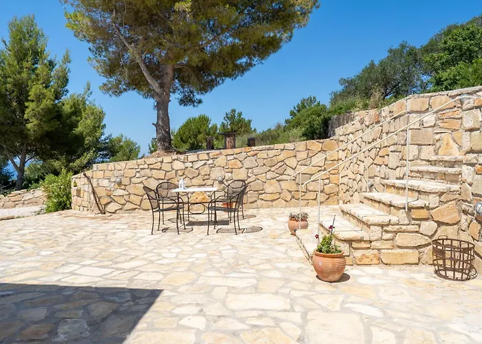 Aphitriti Oxomeria *