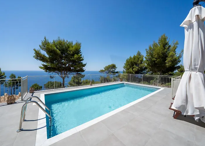 Aphitriti Oxomeria *