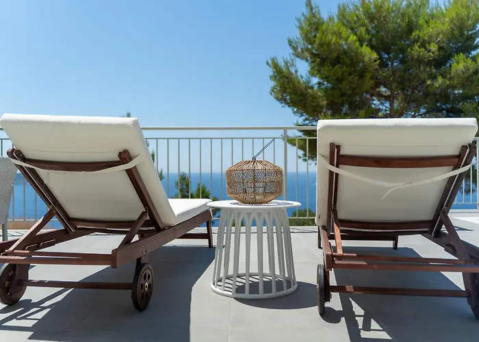 Aphitriti Oxomeria *