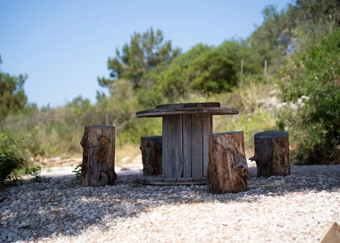 Aphitriti Oxomeria Villa *